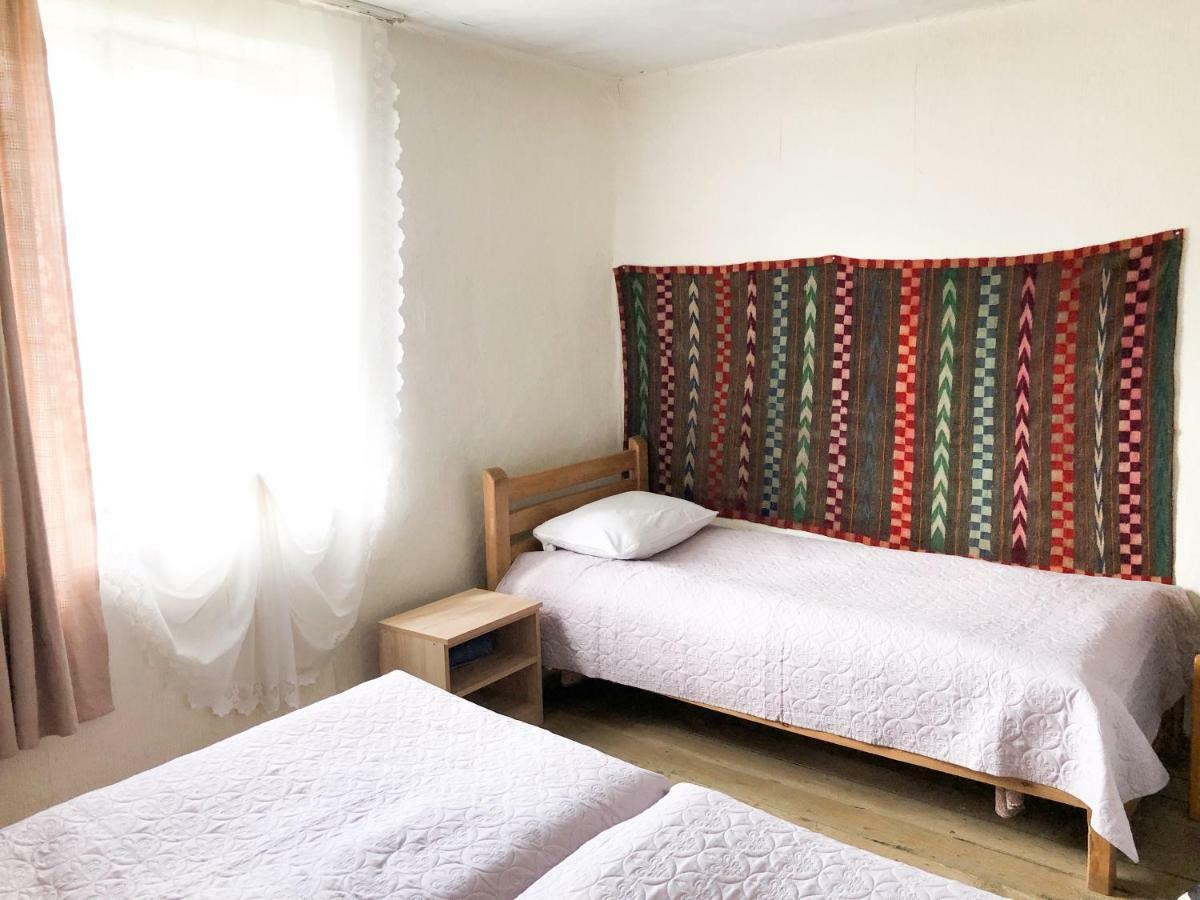 Tishe Hostel Omalo Exterior photo